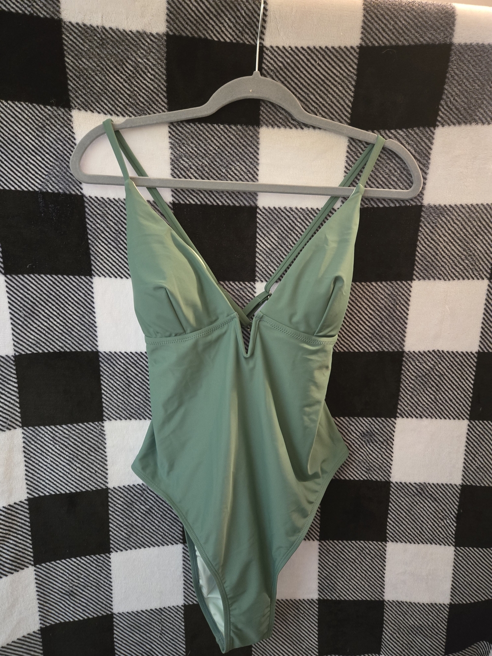 Cupshe Sage Green V-Neck One-Piece Swimsuit